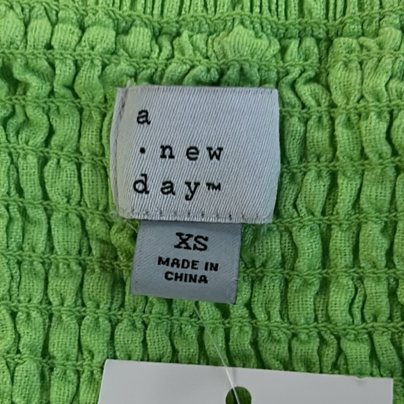 A New Day Lime Green Textured Top - Picture 4 of 8